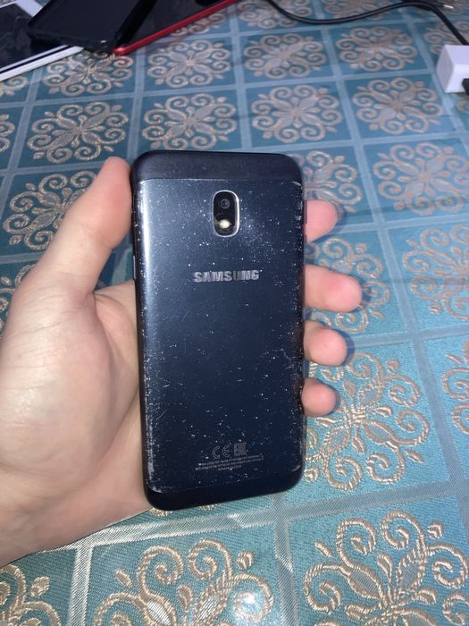 Продам Samsung (б/у, нерабочий экран)