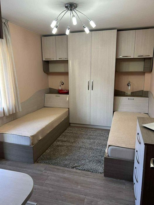 Дава се под наем Тристаен апартамент в Пловдив, Кършияка - 120 кв.м за 485 € - Снимка #3