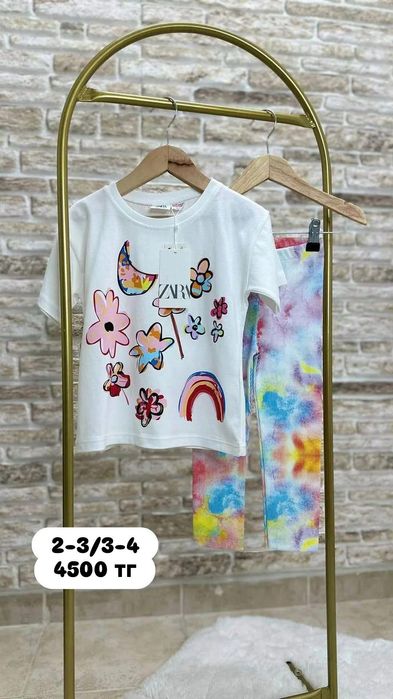 Продам детские костюмы