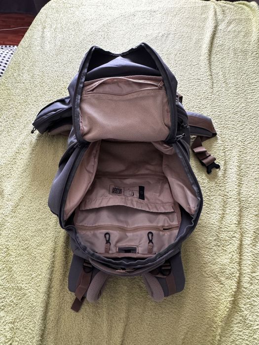 Vând ghiozdan 25l Quechua