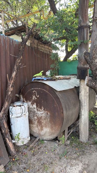 Продам бочку 1,5кубовий