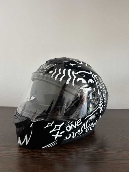 Casca moto flip-up cu ochelari de soare