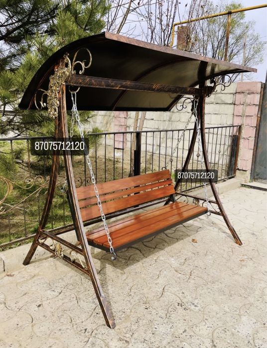 Качели кованые садовые