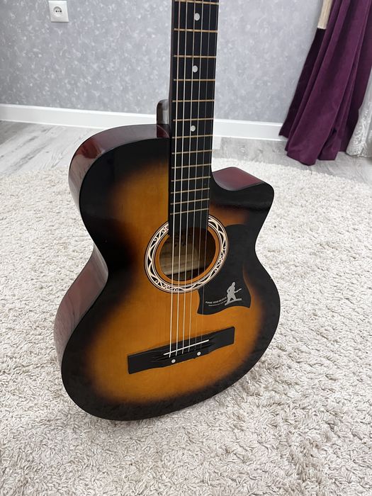 Аккустическая гитара