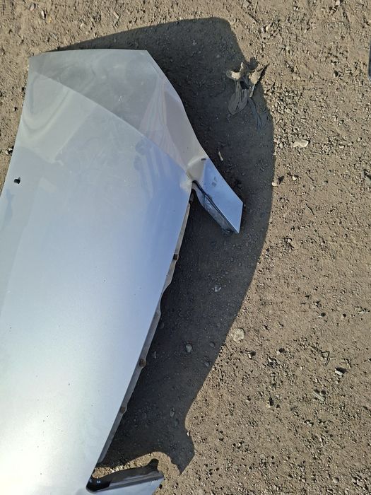 Капот тайота ипсум