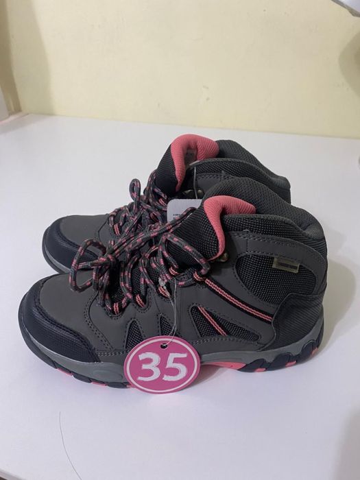 Новые сапоги от 32 до 36 размеров