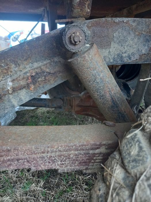 Vând camionetă aro 320