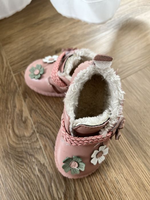 Обувь для девочки размер 24