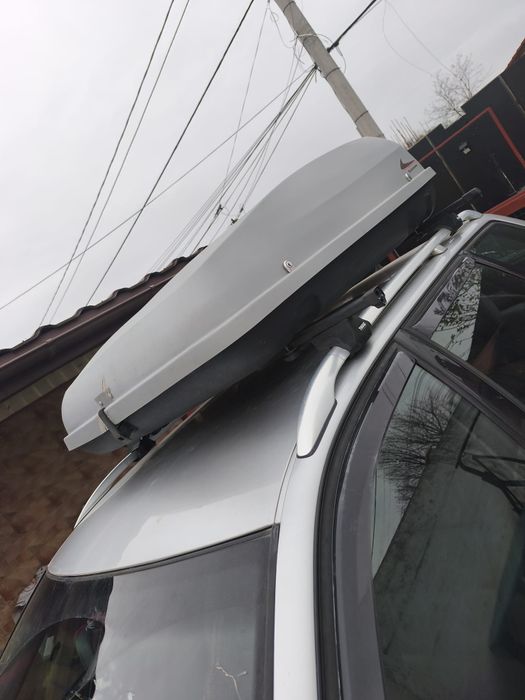 Portbagaj auto de plafon