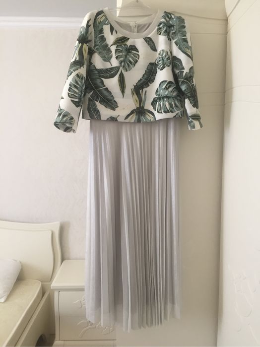 Платье 48р 10000т