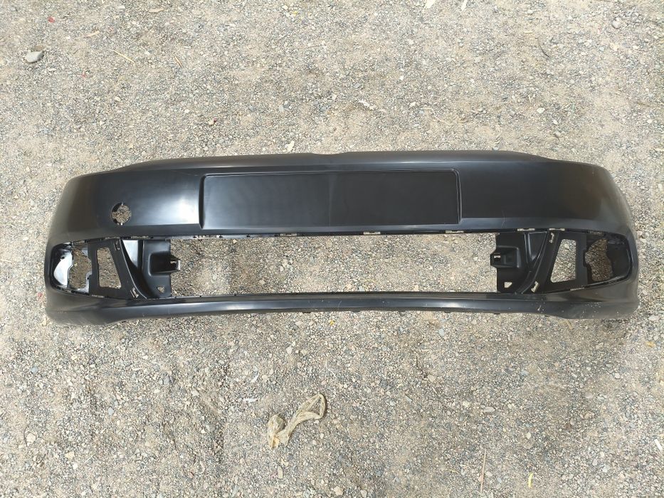 Передний бампер Фольксваген Поло до рест