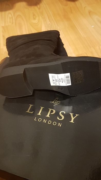 Дамски ботуши размер 39.