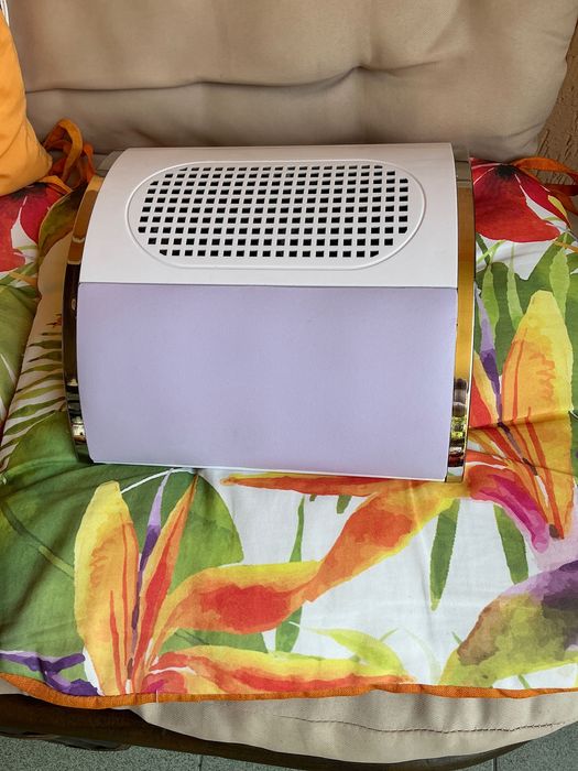 Прахоуловител за маникюр