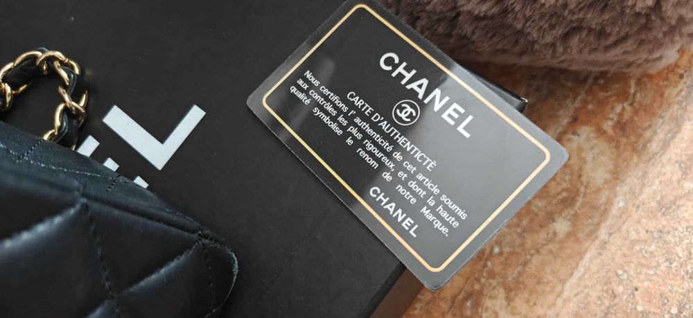Chanel classic flap чанта
