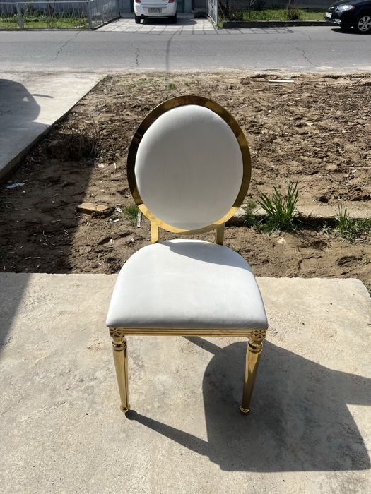 Tilla nikel stul sotiladi