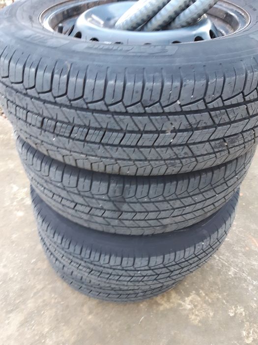 Roti Dacia Duster Nissan Qashqai X-trail anvelope vara 215 65 16 Taurus 4x4 jante otel 5x114.3 capace R16 capace gheara Duster