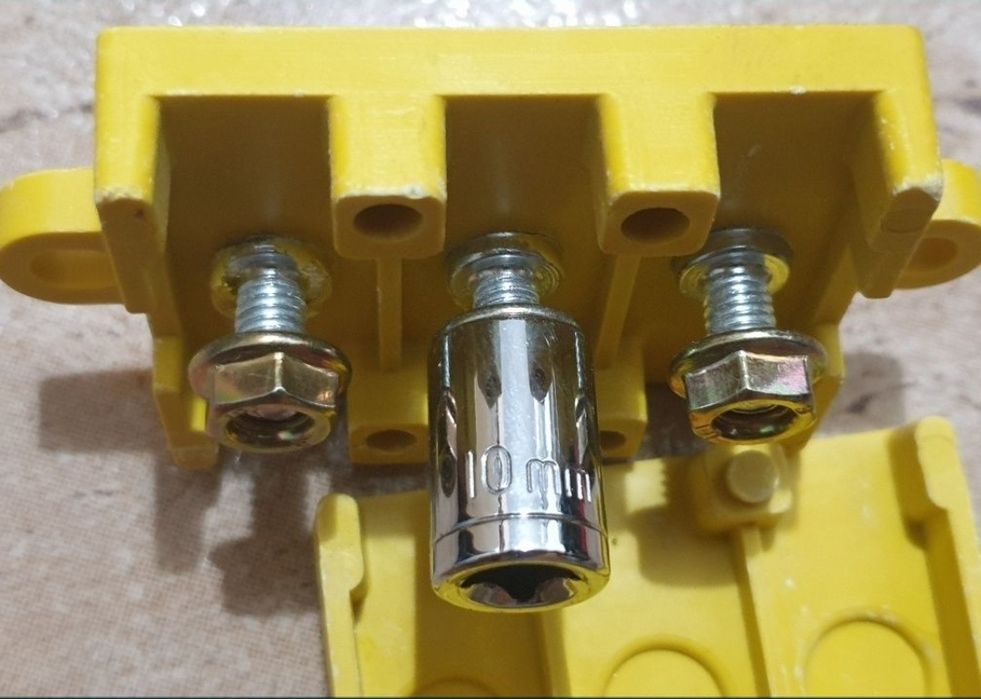 Conector-Bicicleta electrica,  Trotineta electrica, Scuter electric