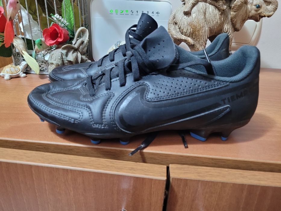 Бутонки и стоножки