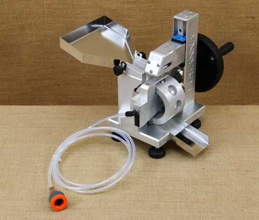 Aparat de scos samburii la visine si cirese