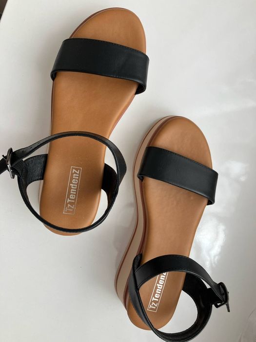 Сандали Тенденз 39