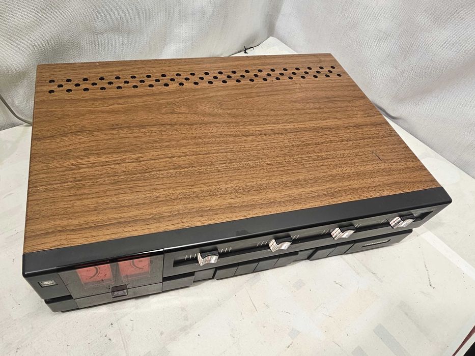 Universum v2352 100 Quelle Germania