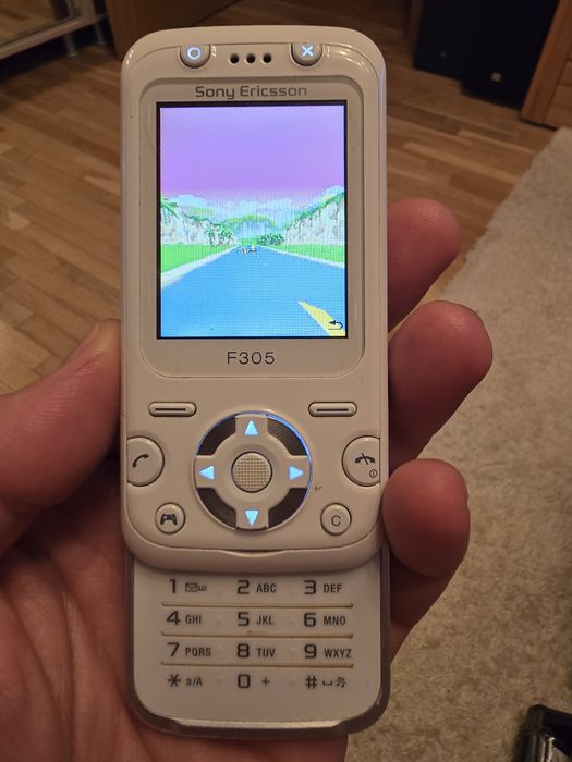 Telefon Colectie: Sony Ericsson F305 White Rar