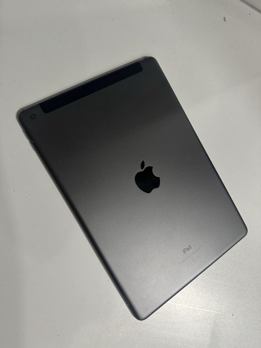 Apple iPad 9 64GB Wi-Fi + Cellular (SIM) + чехол