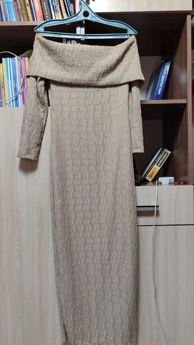 Продаю платье размера 44-46