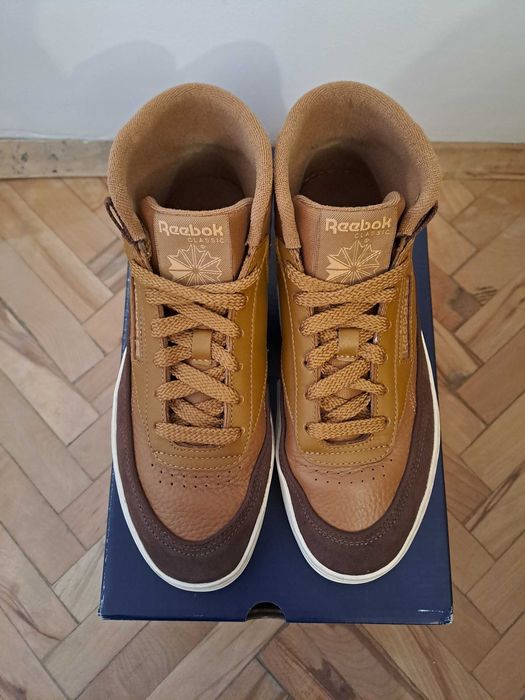 Дамски кецове Reebok club c geo mid brown