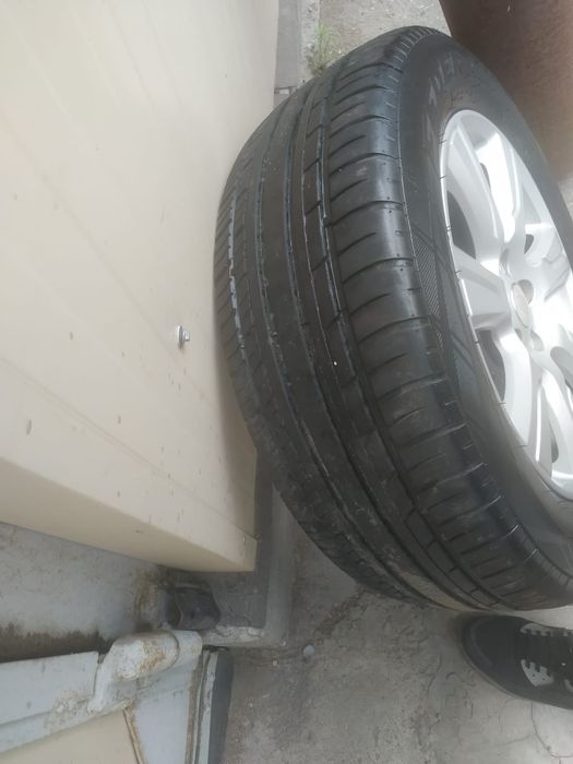 Продам шыны без дисков