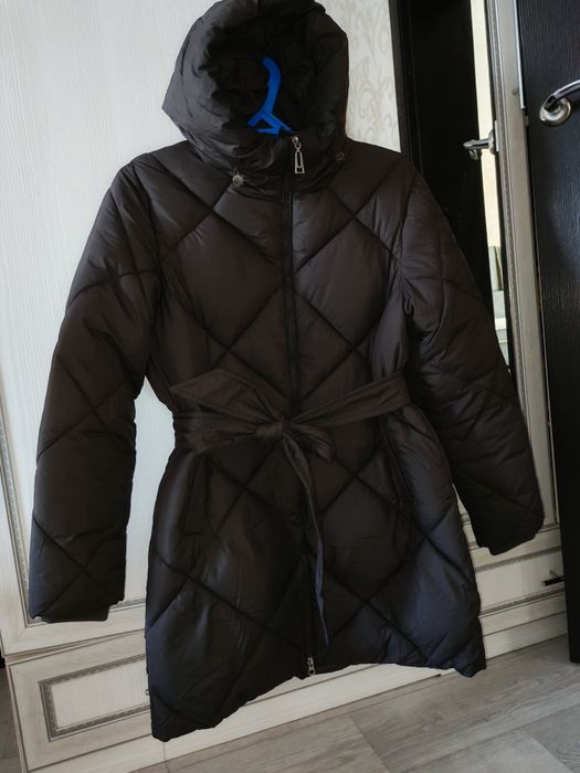 Продам женскую куртку