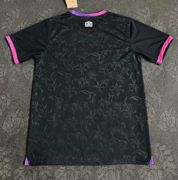 PSG "Paris Noir" Premium Kit