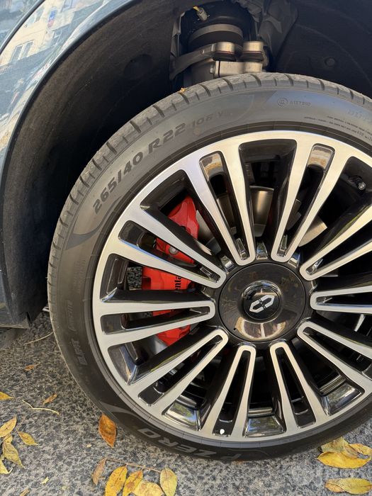 Pirelli P Zero Elect 285/40/R22 - 265/40/R22