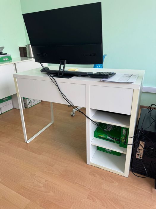 Рабочий стол в офис