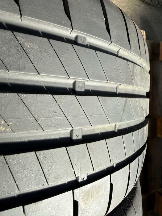 2x Anvelope Vara 235/35 R19 - Bridgestone Potenza S005 +