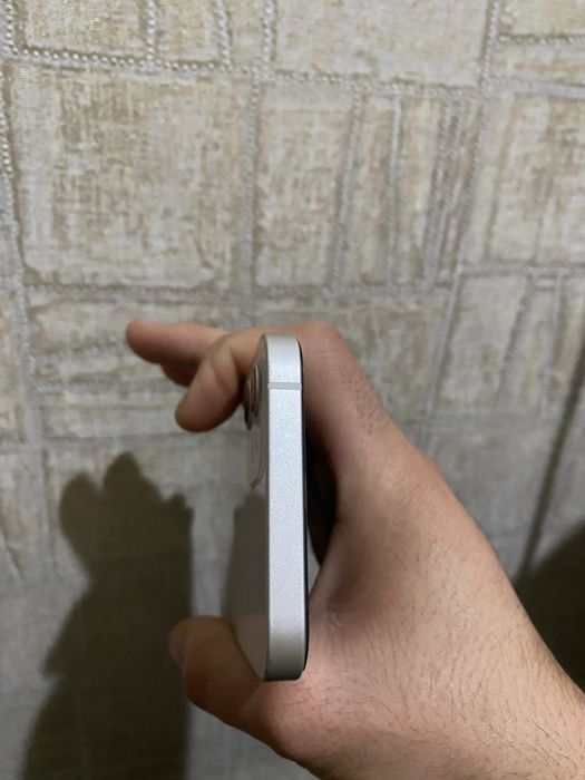 Iphone 12. Kafolati bilan