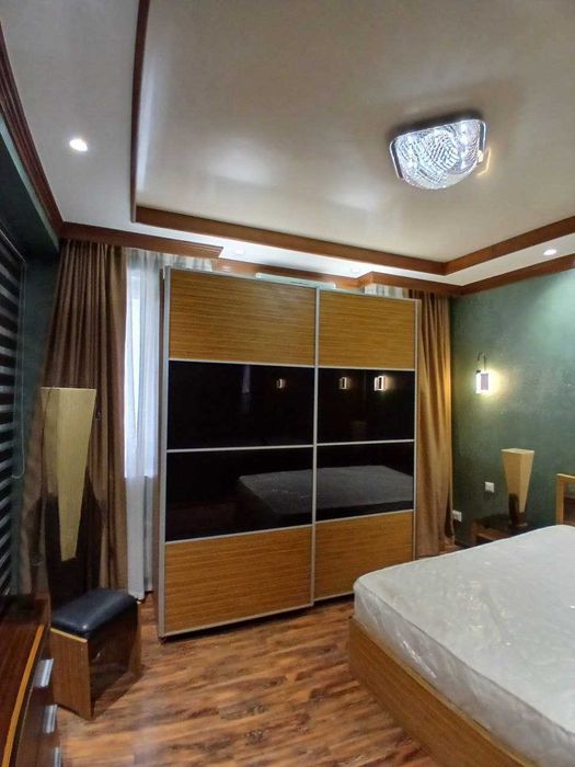 Ул.Никитина .Продам  эксклюзивный дом из 5 комнат  на 2.2 сотках.