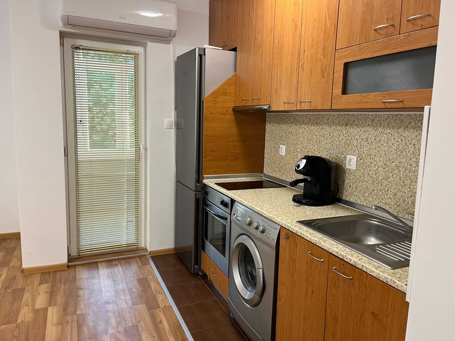 Дава се под наем Двустаен апартамент в Пловдив, Кършияка - 80 кв.м за 433.5 € - Снимка #3