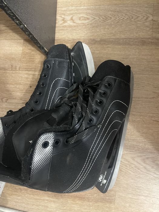 Коньки мужские 44размер