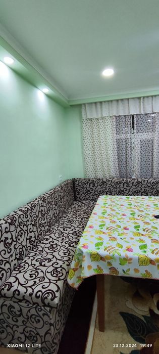 Жай сатылади тахияташ 2 микрорайон. Дом 9 кв 2