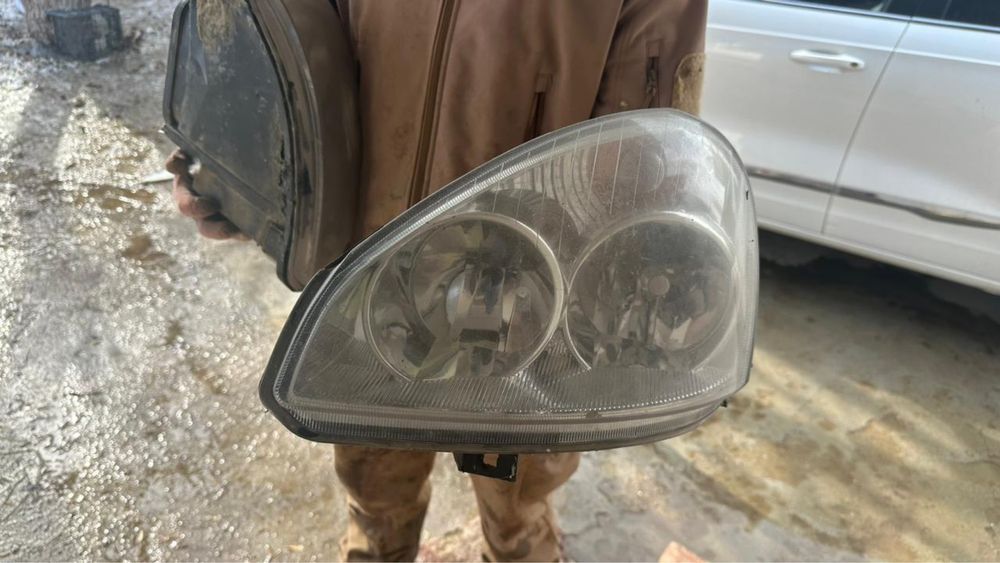 Продам фары на приору