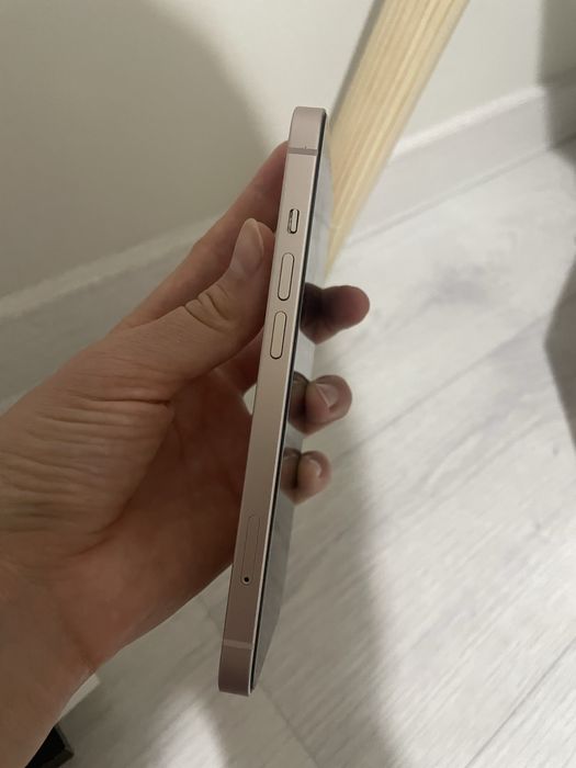 Продаю Iphone 13, 256 гб