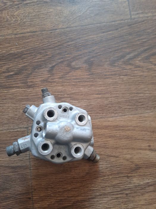 Продам запчасти на 190 мерс