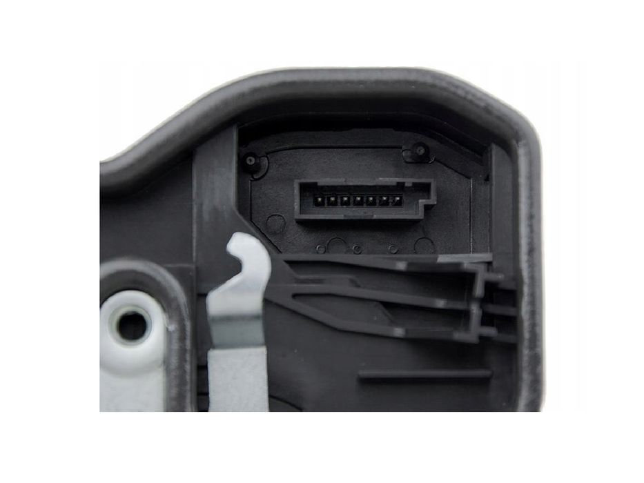 Брава с вакуум за Rolls Royce Ghost (2009-2020)