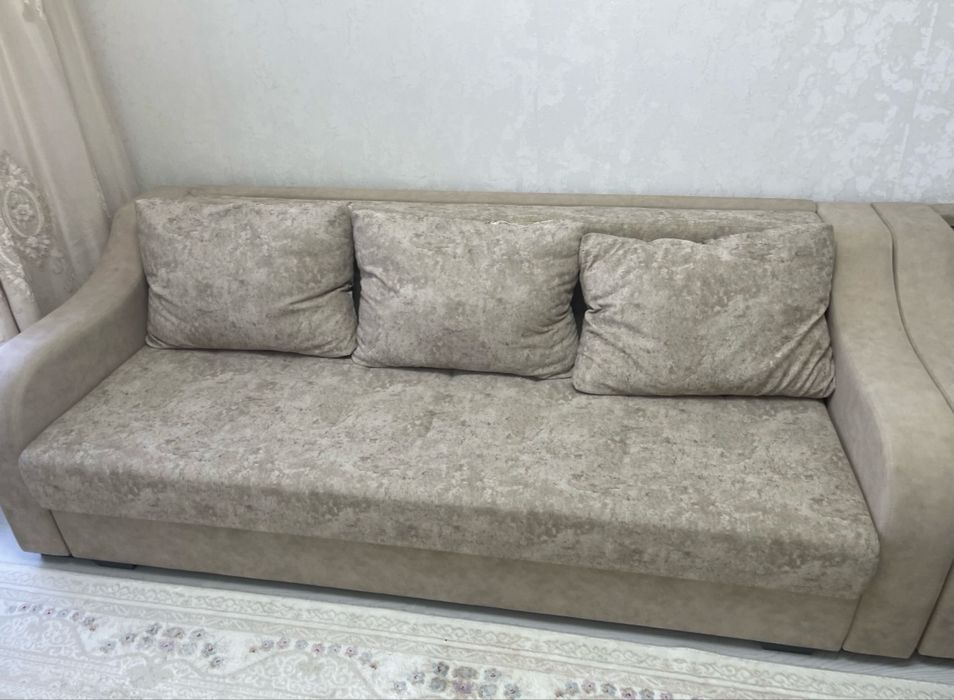 Продам диван в хорошем состояний