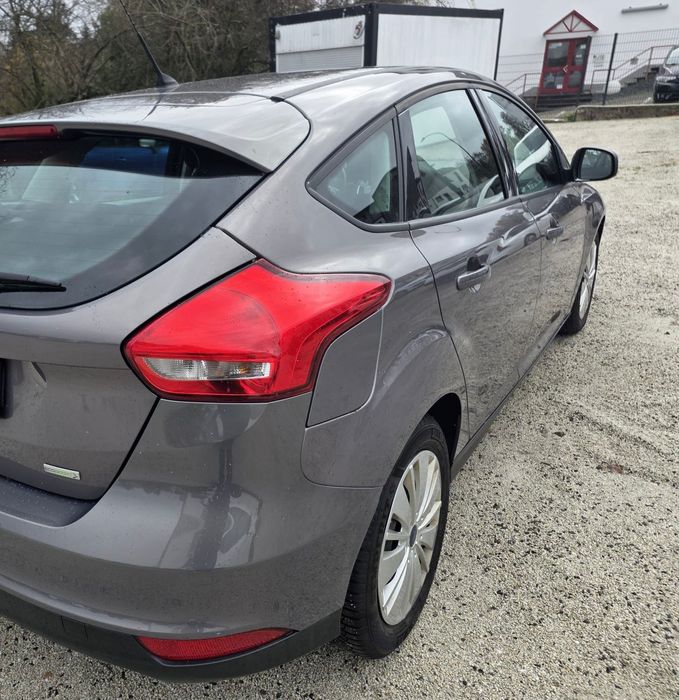 Ford Focus 2015 • 1.0 , 101 CP • Euro 6.