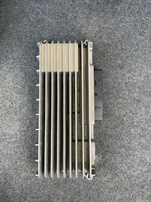 Усилвател  MMI ауди audi а4 b8 а6 а5