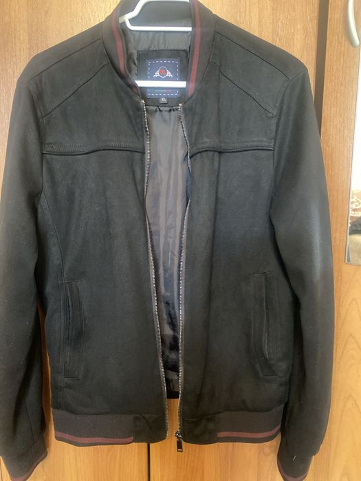 Продам ветровку мужская размер 46-48 бу в хорошем сосооянии