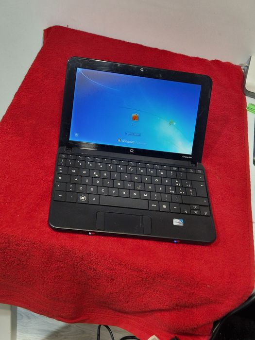 Laptop Compaq  perfect funcțional, baterie ok