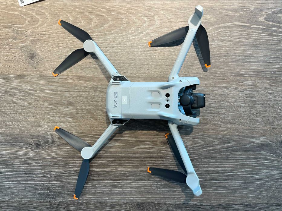 DJI Mini 3 дрон + RC1